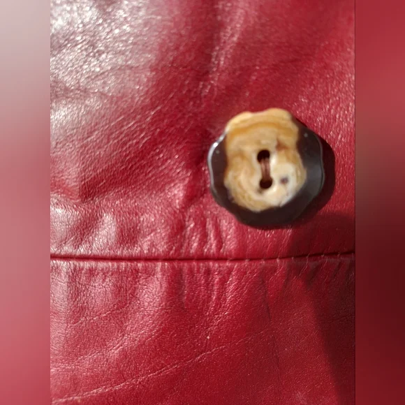 Vintage 1970's Lined Leather Coat - Picture 6 of 11